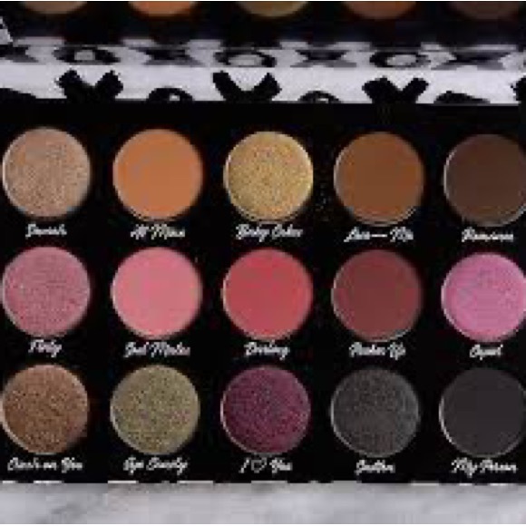 SYDNEY GRACE Be Mine Eyeshadow Palette, Deep - Picture 2 of 3